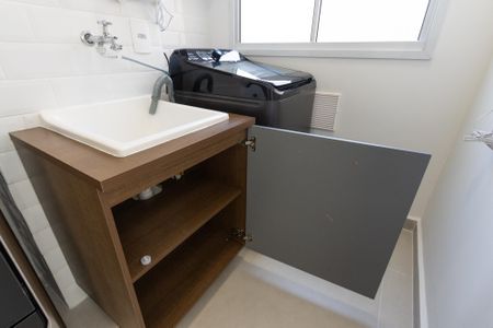 Apartamento à venda com 38m², 2 quartos e sem vaga Apartamento à venda com 38m², 2 quartos e sem vagaÁrea de Serviço