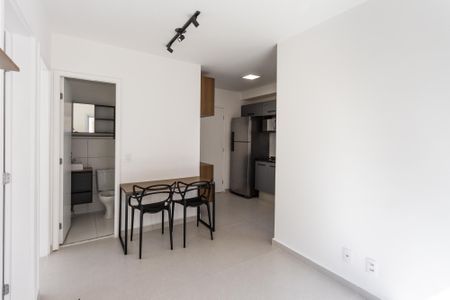 Apartamento à venda com 38m², 2 quartos e sem vaga Apartamento à venda com 38m², 2 quartos e sem vagaSala