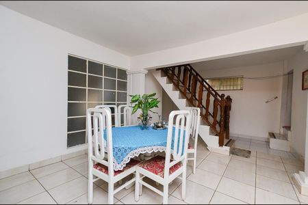 Casa à venda com 445m², 4 quartos e 3 vagas Casa à venda com 445m², 4 quartos e 3 vagasSala de Jantar