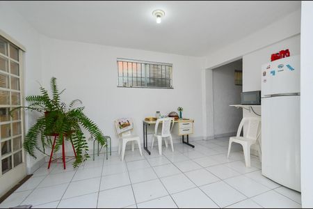 Casa à venda com 445m², 4 quartos e 3 vagas Casa à venda com 445m², 4 quartos e 3 vagasCozinha