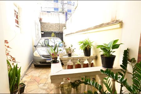 Casa à venda com 445m², 4 quartos e 3 vagas Casa à venda com 445m², 4 quartos e 3 vagasGaragem