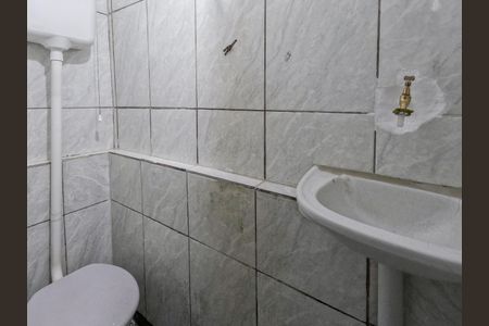 Studio para alugar com 15m², 1 quarto e sem vaga Studio para alugar com 15m², 1 quarto e sem vagaBanheiro