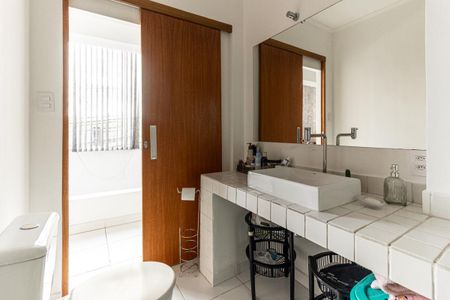 Apartamento à venda com 63m², 1 quarto e sem vagaBanheiro