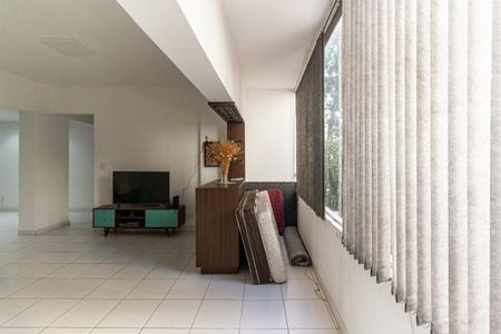 Apartamento à venda com 63m², 1 quarto e sem vagaSala