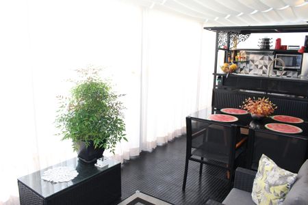 Apartamento à venda com 74m², 1 quarto e 1 vagaSala de Jantar