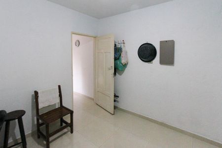 Apartamento à venda com 176m², 2 quartos e 3 vagas Apartamento à venda com 176m², 2 quartos e 3 vagasQuarto de Serviço