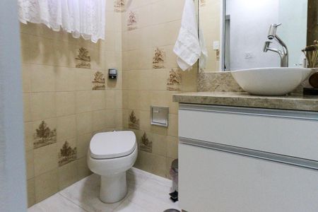 Apartamento à venda com 176m², 2 quartos e 3 vagas Apartamento à venda com 176m², 2 quartos e 3 vagasLavabo Sala