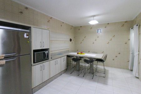 Apartamento à venda com 176m², 2 quartos e 3 vagas Apartamento à venda com 176m², 2 quartos e 3 vagasCozinha
