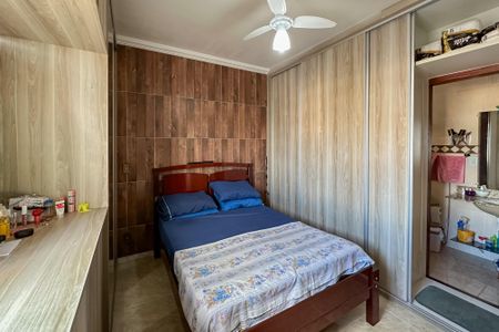 Apartamento à venda com 198m², 4 quartos e 2 vagas Apartamento à venda com 198m², 4 quartos e 2 vagasSuíte