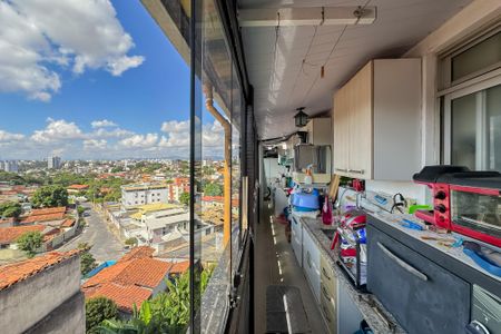 Apartamento à venda com 198m², 4 quartos e 2 vagas Apartamento à venda com 198m², 4 quartos e 2 vagasÁrea de Serviço