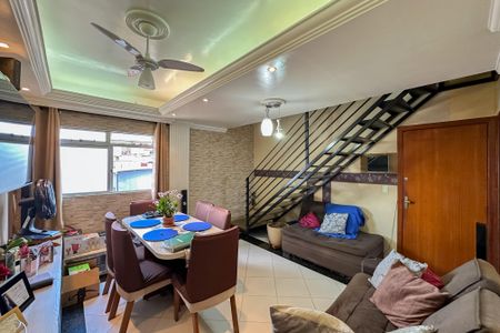 Apartamento à venda com 198m², 4 quartos e 2 vagas Apartamento à venda com 198m², 4 quartos e 2 vagasSala