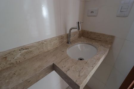 Apartamento à venda com 100m², 2 quartos e 1 vagaBanheiro Social - Pia