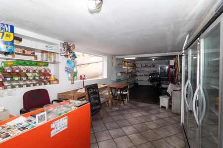 Casa à venda com 149m², 2 quartos e 2 vagas Casa à venda com 149m², 2 quartos e 2 vagasGaragem