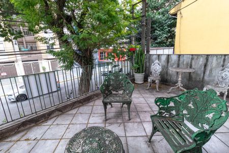 Casa à venda com 149m², 2 quartos e 2 vagas Casa à venda com 149m², 2 quartos e 2 vagasVaranda da Sala