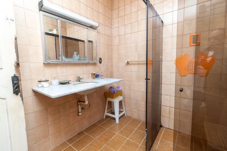 Casa à venda com 149m², 2 quartos e 2 vagas Casa à venda com 149m², 2 quartos e 2 vagasBanheiro