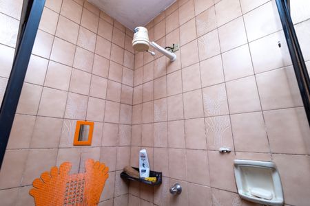 Casa à venda com 149m², 2 quartos e 2 vagas Casa à venda com 149m², 2 quartos e 2 vagasBanheiro