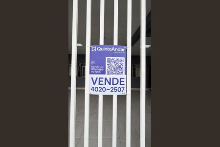 Casa à venda com 225m², 3 quartos e 4 vagas Casa à venda com 225m², 3 quartos e 4 vagasPlaca