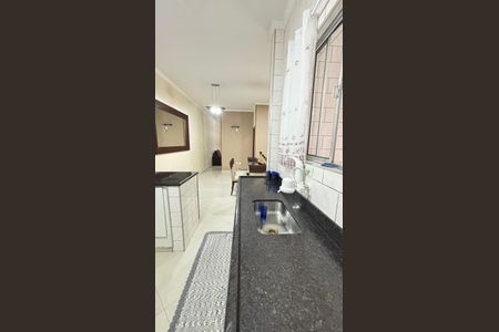 Casa à venda com 225m², 3 quartos e 4 vagas Casa à venda com 225m², 3 quartos e 4 vagasCozinha