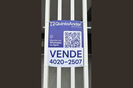 Casa à venda com 225m², 3 quartos e 4 vagas Casa à venda com 225m², 3 quartos e 4 vagasPlaca