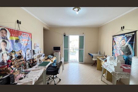 Casa à venda com 225m², 3 quartos e 4 vagas Casa à venda com 225m², 3 quartos e 4 vagasQuarto 1