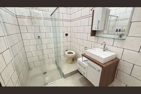 Casa à venda com 225m², 3 quartos e 4 vagas Casa à venda com 225m², 3 quartos e 4 vagasBanheiro