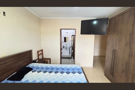 Casa à venda com 225m², 3 quartos e 4 vagas Casa à venda com 225m², 3 quartos e 4 vagasSuíte