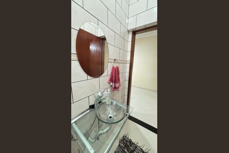 Casa à venda com 225m², 3 quartos e 4 vagas Casa à venda com 225m², 3 quartos e 4 vagasLavabo