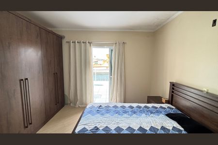 Casa à venda com 225m², 3 quartos e 4 vagas Casa à venda com 225m², 3 quartos e 4 vagasSuíte