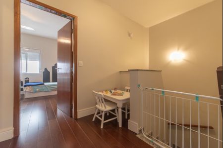 Casa à venda com 100m², 3 quartos e 2 vagas Casa à venda com 100m², 3 quartos e 2 vagasHall dos Dormitórios