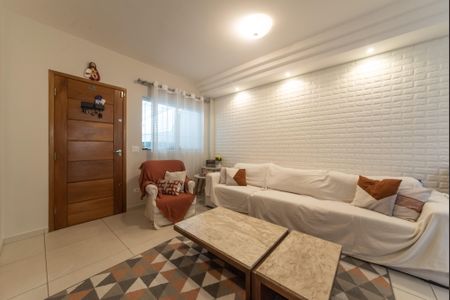 Casa à venda com 100m², 3 quartos e 2 vagas Casa à venda com 100m², 3 quartos e 2 vagasSala