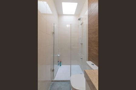 Casa à venda com 100m², 3 quartos e 2 vagas Casa à venda com 100m², 3 quartos e 2 vagasBanheiro