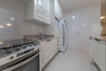 Casa à venda com 100m², 3 quartos e 2 vagas Casa à venda com 100m², 3 quartos e 2 vagasCozinha