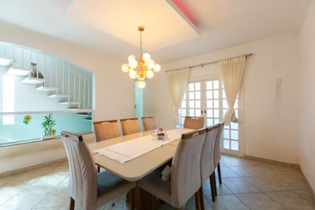 Casa para alugar com 300m², 2 quartos e sem vagaSala de Jantar