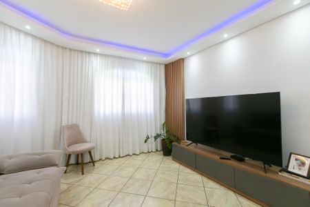 Casa para alugar com 300m², 2 quartos e sem vagaSala