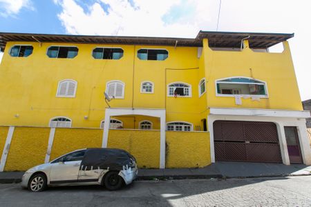 Casa para alugar com 300m², 2 quartos e sem vagaFachada