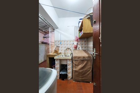 Casa à venda com 125m², 3 quartos e 2 vagas Casa à venda com 125m², 3 quartos e 2 vagasÁrea de Serviço