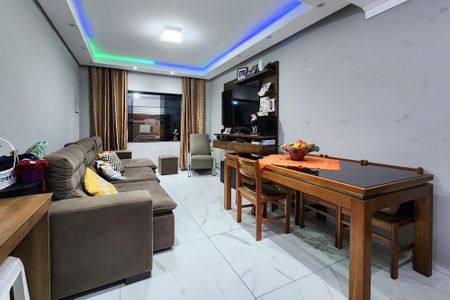 Casa à venda com 125m², 3 quartos e 2 vagas Casa à venda com 125m², 3 quartos e 2 vagasSala