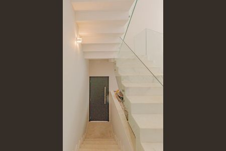 Casa de condomínio à venda com 320m², 3 quartos e 4 vagasAcesso Garagem