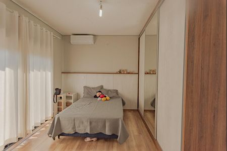 Casa de condomínio à venda com 320m², 3 quartos e 4 vagasSuíte 1