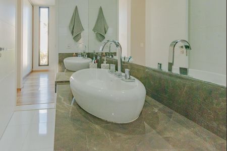 Casa de condomínio à venda com 320m², 3 quartos e 4 vagasBanheiro da Suíte 3