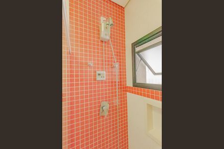 Casa de condomínio à venda com 320m², 3 quartos e 4 vagasBanheiro da Suíte 2