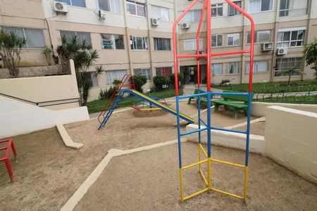 Apartamento à venda com 44m², 1 quarto e sem vagaÁrea comum - Playground