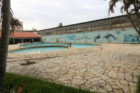 Apartamento à venda com 44m², 1 quarto e sem vagaÁrea comum - Piscina