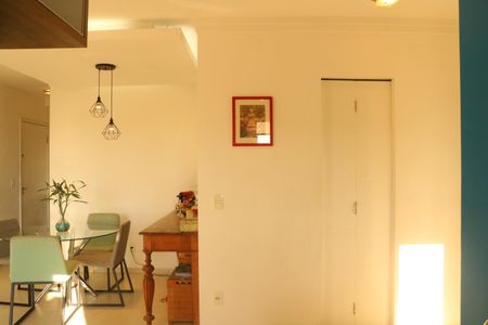 Apartamento para alugar com 67m², 2 quartos e 2 vagasSala