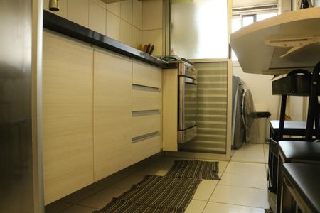 Apartamento para alugar com 67m², 2 quartos e 2 vagasCozinha