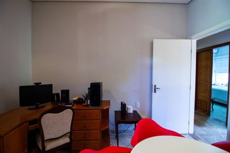 Casa para alugar com 170m², 4 quartos e 7 vagas Casa para alugar com 170m², 4 quartos e 7 vagasSuite 3