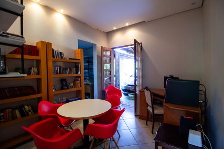 Casa para alugar com 170m², 4 quartos e 7 vagas Casa para alugar com 170m², 4 quartos e 7 vagasSuite 3