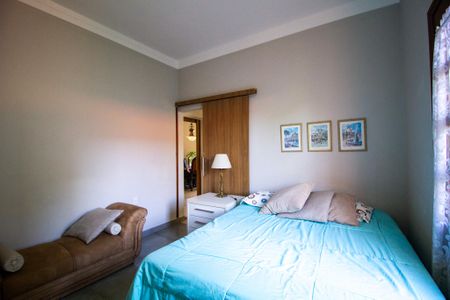 Casa para alugar com 170m², 4 quartos e 7 vagas Casa para alugar com 170m², 4 quartos e 7 vagasQuarto