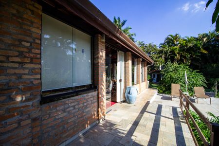 Casa para alugar com 170m², 4 quartos e 7 vagas Casa para alugar com 170m², 4 quartos e 7 vagasArea Externa