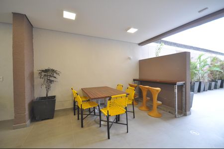 Apartamento à venda com 40m², 2 quartos e sem vagaÁrea comum - Churrasqueira